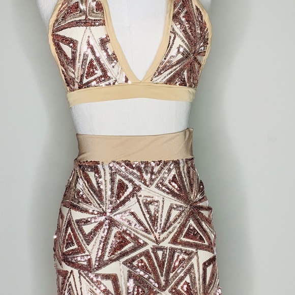 A custom set - Picture 2 of 3